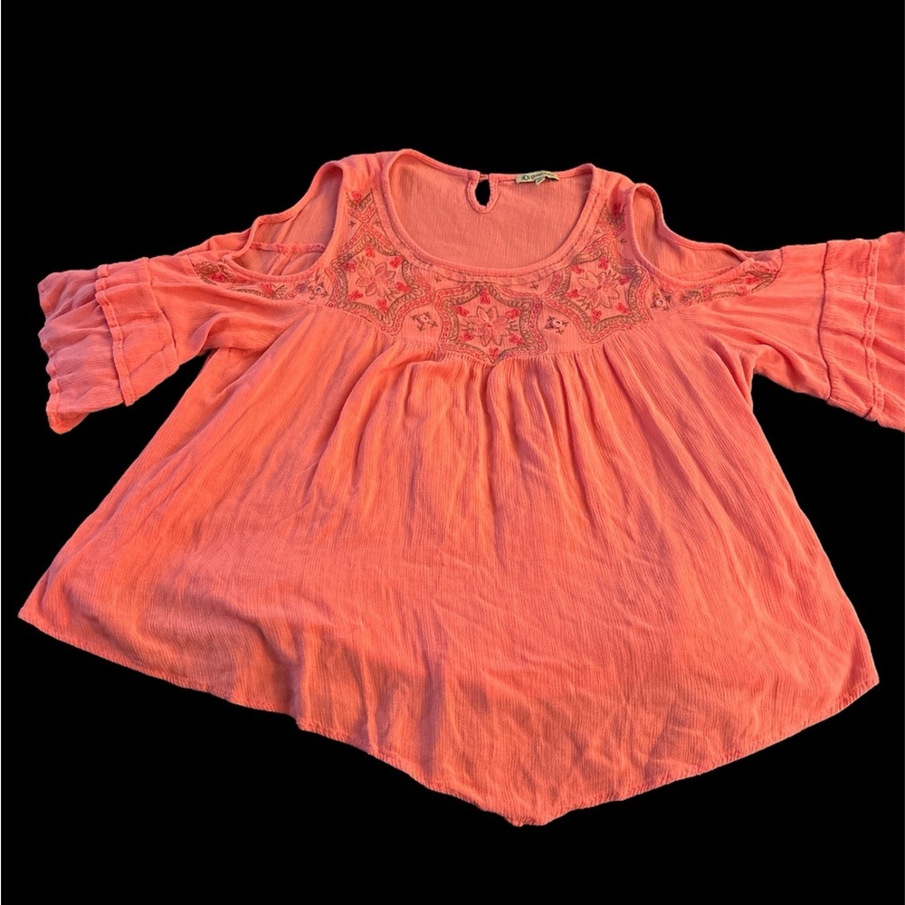 Democracy Red Ruffled Cut-Out Blouse - Picture 2 of 4